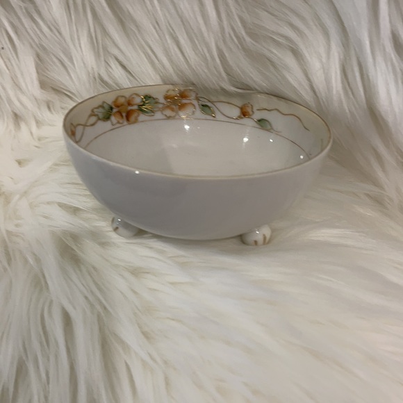 3 footed Nippon bowl - Picture 2 of 4